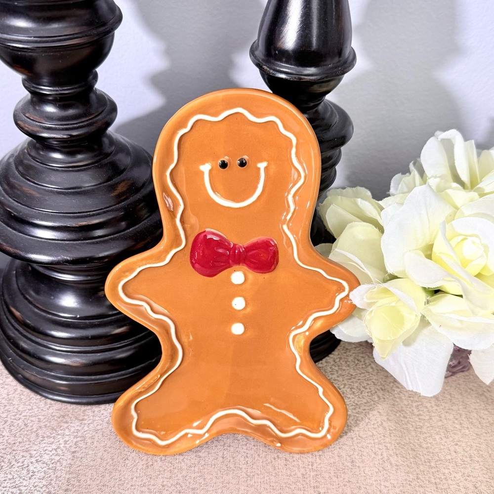 NWT GINGERBREAD MAN Ceramic Spoon Rest